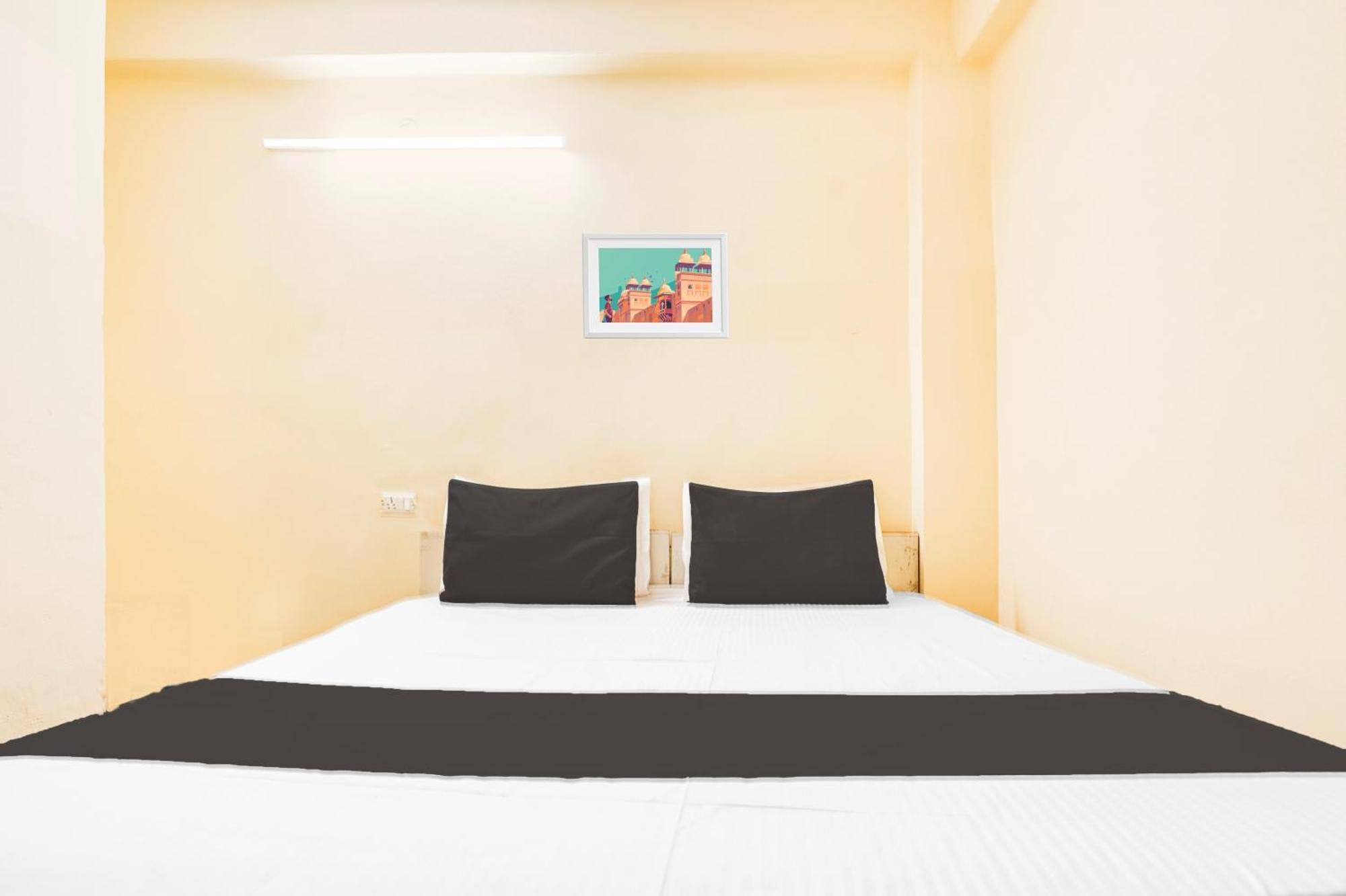 Hotel Spot On Tejasvi Noida Exterior foto